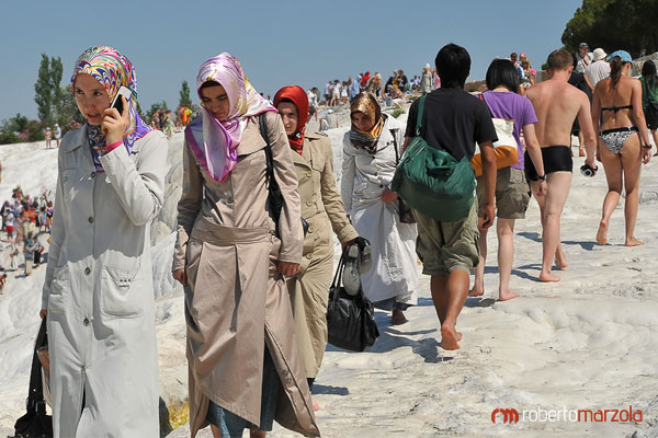 ragazze turche a Pamukkale - Turchia